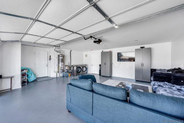 619 Dorothy St, El Cajon CA: https://media.crmls.org/mediaz/35fe9049-a82b-46fc-8b0a-1924fb8a7bf9.jpg