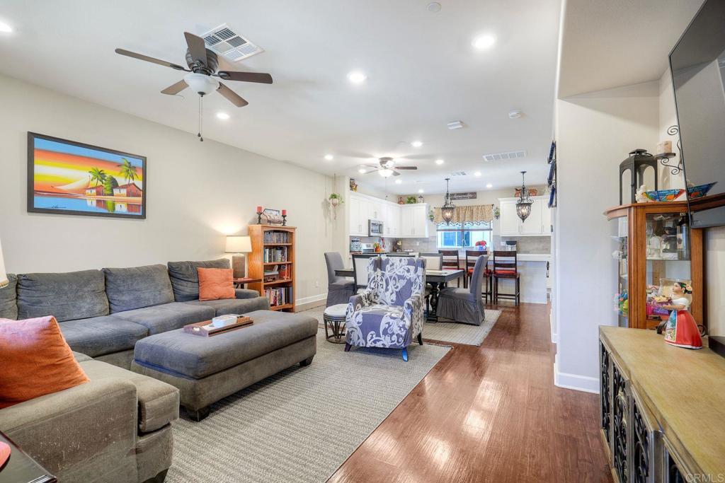 1576 Castillo Way - photo 10