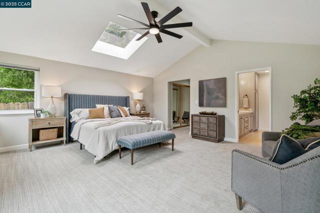 8 Southwaite Ct, Orinda CA: https://media.crmls.org/mediaz/35ff57b2-1a60-401a-be88-ee5fa88fde43.jpg