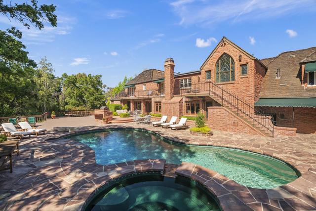 12359 Farr Ranch Road, Saratoga CA: https://media.crmls.org/mediaz/360225b4-e509-42fc-beba-2612c2325ad6.jpg