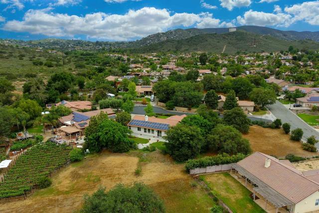 Detail Gallery Image 18 of 49 For 23425 Mountain Peak Rd, Ramona,  CA 92065 - 3 Beds | 2 Baths