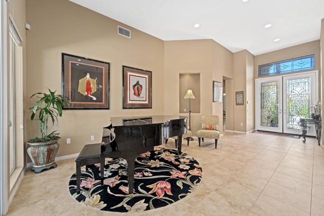 Image 9 of 28 For 78638 Sunrise Canyon Avenue