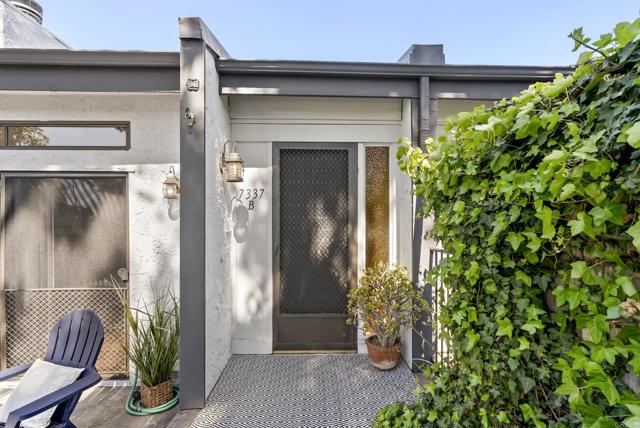 7337 Alicante Road, Carlsbad CA: https://media.crmls.org/mediaz/360576bd-fed9-401d-b94b-14a37f0f6b08.jpg