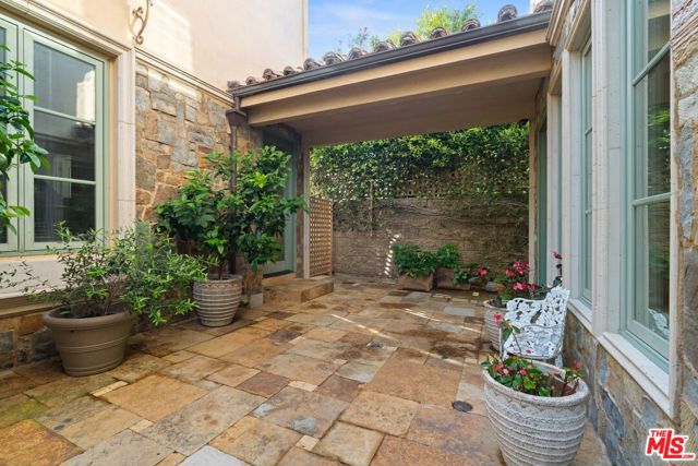 Image 28 of 38 For 919 Gretna Green Way