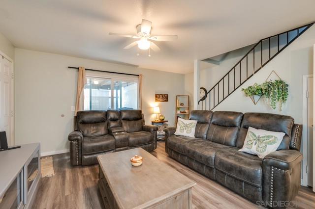 8713 15 Central Way, Spring Valley CA: https://media.crmls.org/mediaz/3607ffc7-95d0-49b8-97fd-70326f3e664a.jpg