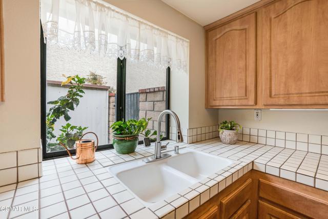 2025 Penngrove Street, Simi Valley CA: https://media.crmls.org/mediaz/36088114-9b83-4494-8454-4c37ad263ba2.jpg