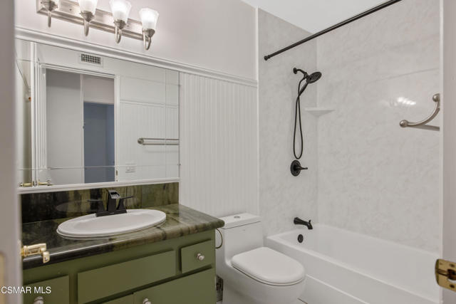 591 Shenandoah Street, Thousand Oaks CA: https://media.crmls.org/mediaz/36095fc8-7937-4411-bf98-df9915a474c6.jpg