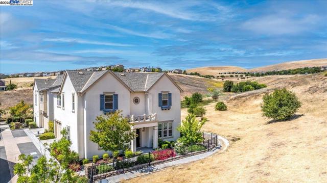 4369 Table Mountain Rd, Dublin CA: https://media.crmls.org/mediaz/360a57c3-9a50-469a-b529-ba6e69afcc4c.jpg