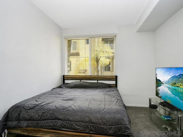 7725 El Cajon Blvd, La Mesa CA: https://media.crmls.org/mediaz/360aa007-a22d-4b5a-bec0-09031540199a.jpg