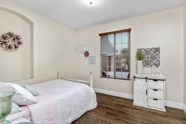 Detail Gallery Image 9 of 30 For 316 Crownview Ct, San Marcos,  CA 92069 - 4 Beds | 3 Baths