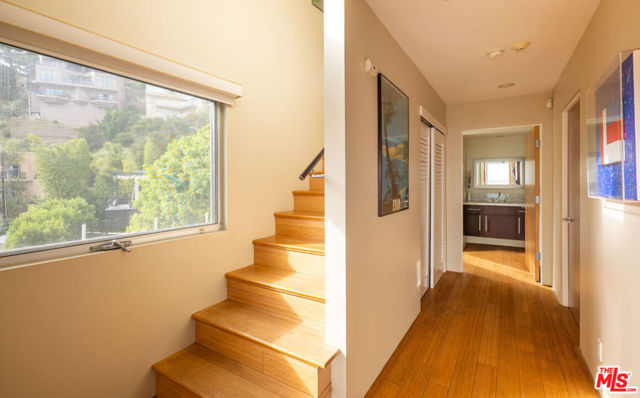 2158 Sunset Plaza Drive, Los Angeles CA: https://media.crmls.org/mediaz/360bd990-f487-4e9d-8c40-aa130869ba36.jpg