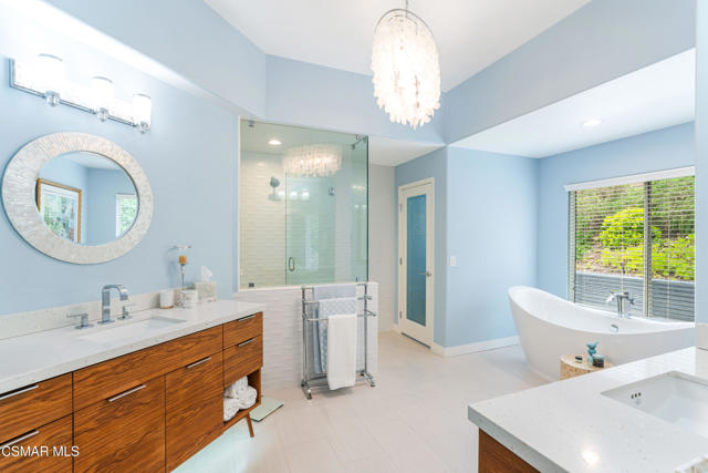 775 Parmenter Avenue, Thousand Oaks CA: https://media.crmls.org/mediaz/360ce4f8-c503-4fa1-a5c9-e446ca281bae.jpg