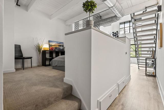 334 Santana Row, San Jose CA: https://media.crmls.org/mediaz/360e7e93-32f7-46da-9a5e-da92430f8f63.jpg