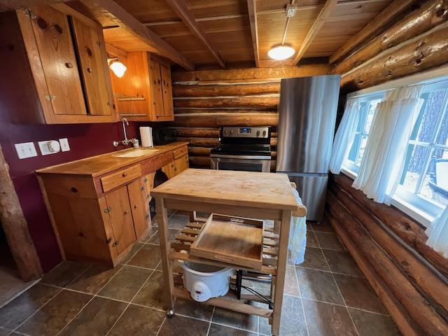 3679 Alder Avenue, South Lake Tahoe CA: https://media.crmls.org/mediaz/360e8a69-ec79-4c58-8639-247c747cd7e7.jpg