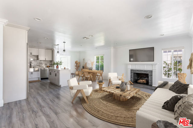 3921 S Victoria Avenue, Los Angeles CA: https://media.crmls.org/mediaz/360ec404-892c-4c37-9cd3-7eeb16006d2e.jpg