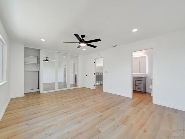 995 Bluecrest St, Corona CA: https://media.crmls.org/mediaz/3610e688-9d21-40a1-acd4-ef5ff390261e.jpg