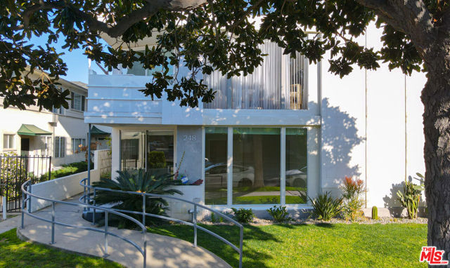 248 South Doheny Drive, 1 photo 1