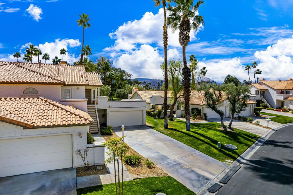 131 Desert Falls Circle