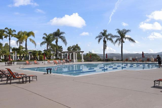 2471 Bear Rock, Escondido CA: https://media.crmls.org/mediaz/36113a10-53a3-4705-936e-d237896675c2.jpg