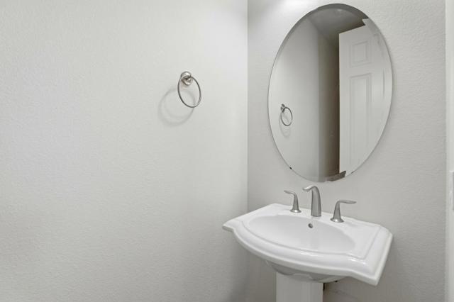 Image 29 of 42 For 2582 Minuet Drive