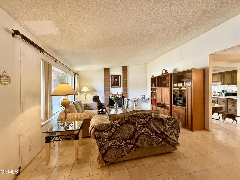 MLS #V1-30304 image #2