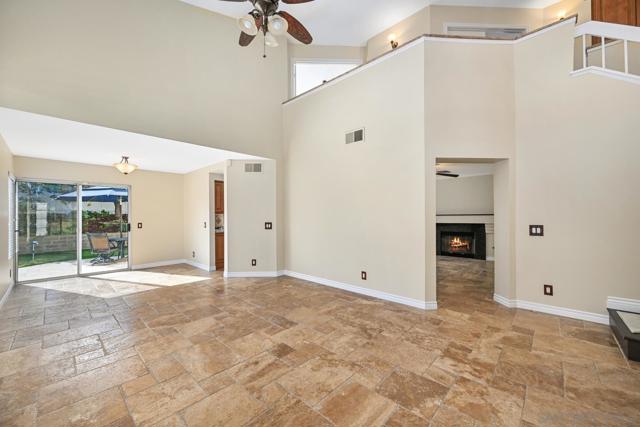 2198 Redwood Crst, Vista CA: https://media.crmls.org/mediaz/36122865-4cd7-4584-9c26-6c8d0026a788.jpg