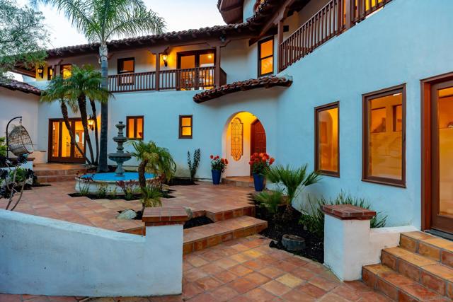859 Cocos Dr, San Marcos CA: https://media.crmls.org/mediaz/3612a0d4-c473-4108-876f-447f8b30deb2.jpg