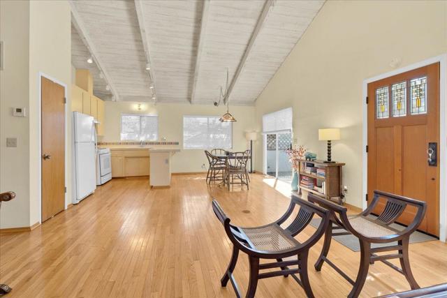 24703 Camino Del Monte, Carmel CA: https://media.crmls.org/mediaz/3612e216-3bad-4f0e-849e-498fb36bda1b.jpg