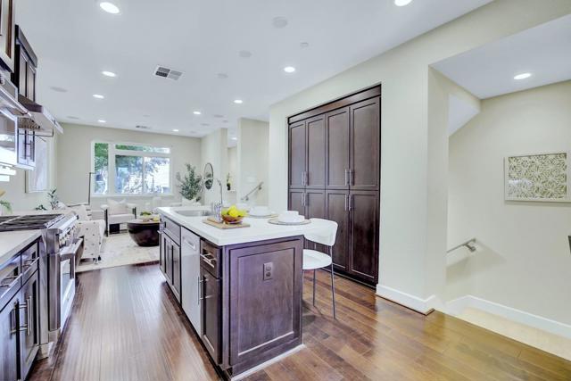 3044 Mawing Road, San Mateo CA: https://media.crmls.org/mediaz/361405e4-70c2-4207-ac74-cf51e2e56c61.jpg