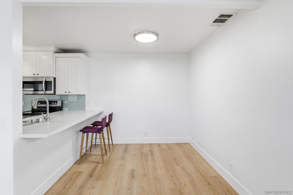 2849 A St - photo 4