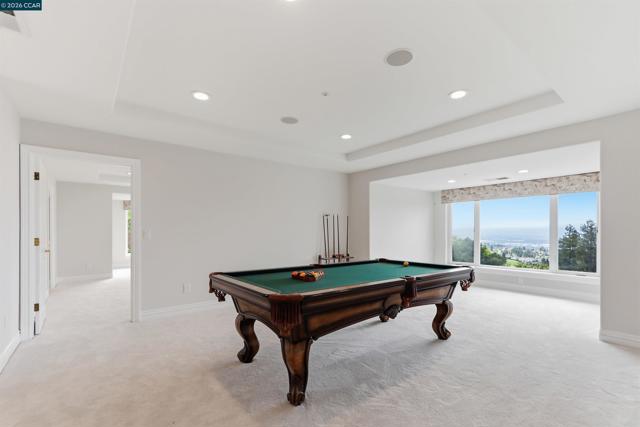 2981 GRAPEVINE TER, Fremont CA: https://media.crmls.org/mediaz/3614cbfd-1219-4ca5-8756-891d8011541a.jpg