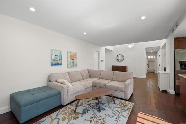 3099 Driscoll Drive, San Diego CA: https://media.crmls.org/mediaz/36154222-77c4-4378-a371-f20873c4754d.jpg