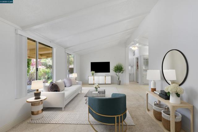 1201 Monument Blvd, Concord CA: https://media.crmls.org/mediaz/36181541-575a-47fa-b1b9-6216795ca954.jpg