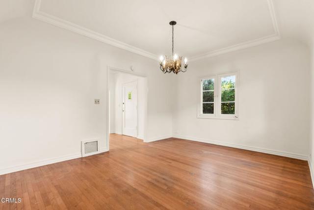 Detail Gallery Image 11 of 38 For 940 Cornell Rd, Pasadena,  CA 91106 - 3 Beds | 2 Baths