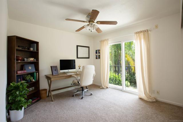 28628 Mountain Meadow Rd, Escondido CA: https://media.crmls.org/mediaz/36186fbd-0914-45dd-bdef-ec306640083b.jpg
