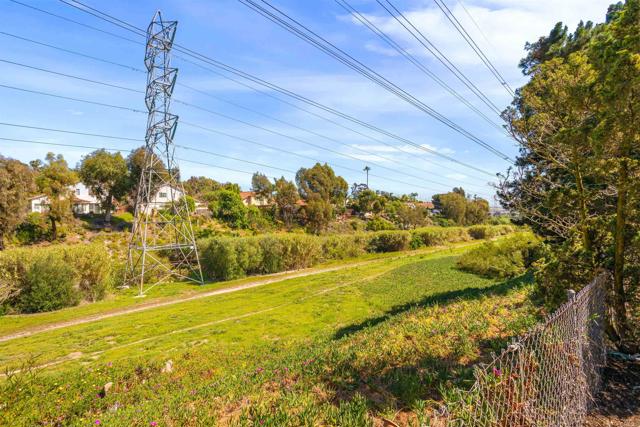 Detail Gallery Image 31 of 36 For 3810 Sierra Morena Ave, Carlsbad,  CA 92010 - 3 Beds | 3/1 Baths