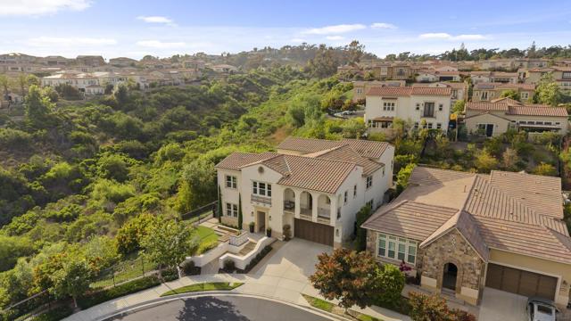 4706 Chase Ct, Carlsbad CA: https://media.crmls.org/mediaz/3619f849-2e92-4e3f-8b49-f394a3f26334.jpg