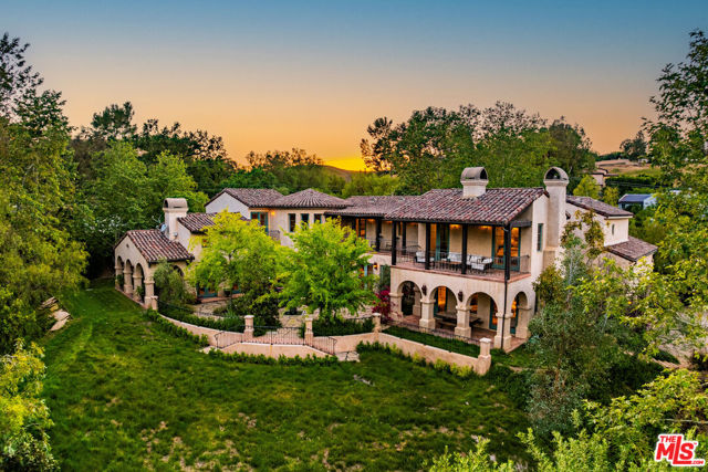 5850 Lapworth Drive, Agoura Hills CA: https://media.crmls.org/mediaz/361a3e52-fd85-4033-ab0d-9444ee114029.jpg