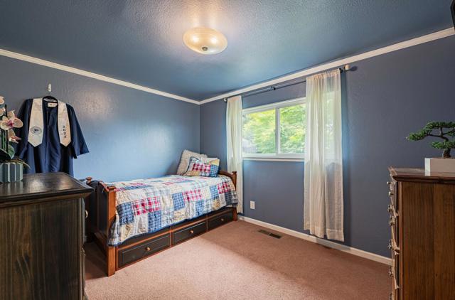 29 Karen Drive, Watsonville CA: https://media.crmls.org/mediaz/361a6fb9-9d30-4701-a612-0f6fed5c6a78.jpg