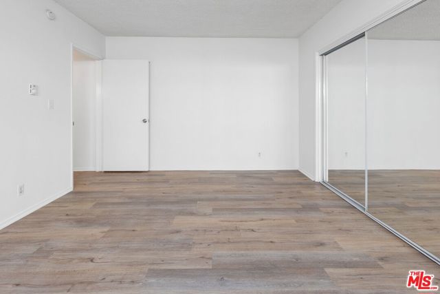1852 Kelton Avenue, Los Angeles CA: https://media.crmls.org/mediaz/361c949c-8fca-4b99-a5d1-f3727781fa72.jpg