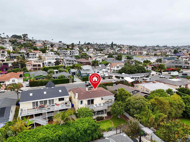 933 Rosecrans, San Diego CA: https://media.crmls.org/mediaz/361d0cbd-6e01-409c-890b-423cde9ea916.jpg