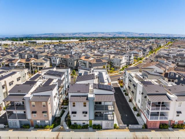 9608 Seawind Way, Newark CA: https://media.crmls.org/mediaz/361d401b-b844-4687-82d0-75feac411438.jpg