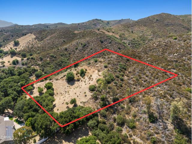 2547 Stokes Canyon Road, Calabasas CA: https://media.crmls.org/mediaz/361fa443-1739-46e5-baa0-1548daa0fed0.jpg