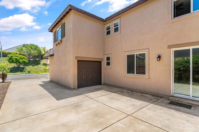 1049 Boulder, Oceanside CA: https://media.crmls.org/mediaz/36223c3d-df70-4140-bf63-8918f70bc44d.jpg