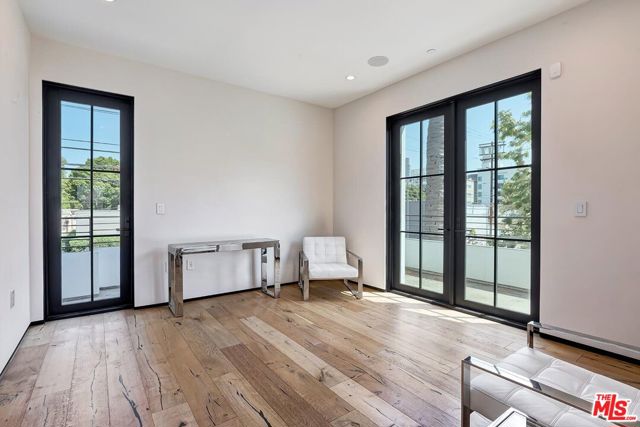 6115 W 6th Street, Los Angeles CA: https://media.crmls.org/mediaz/362372a1-6e99-4f36-9134-98a4b837ce95.jpg