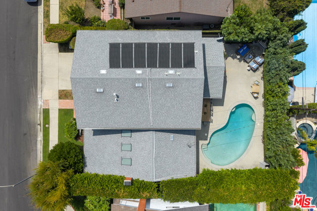 5481 Katherine Avenue photo 4