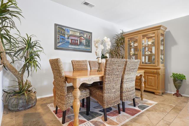 895 Ventana, Palm Springs, CA 92262