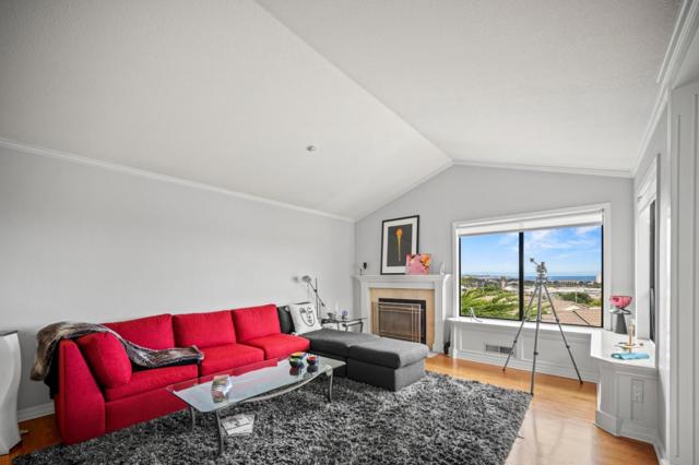 1051 Highlander Drive, Seaside CA: https://media.crmls.org/mediaz/3625c378-51a1-41b7-8139-35c854f5c476.jpg