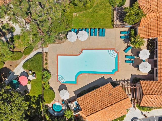 12550 Carmel Creek Rd, San Diego CA: https://media.crmls.org/mediaz/36266592-21e2-4ada-bf14-e68b195a4193.jpg