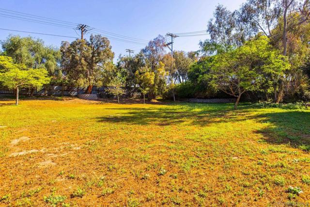 661 Union, Encinitas CA: https://media.crmls.org/mediaz/36271836-0010-460e-ad3e-530016d4a5be.jpg